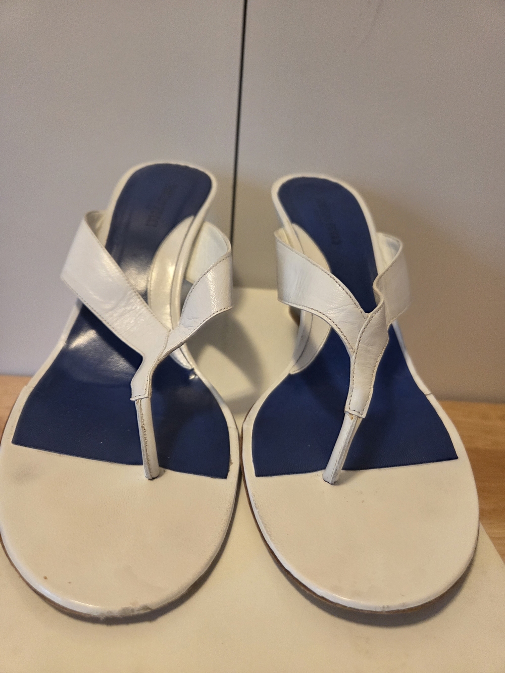 Emilio Pucci White and Blue Leather Thong Sandals Size 10